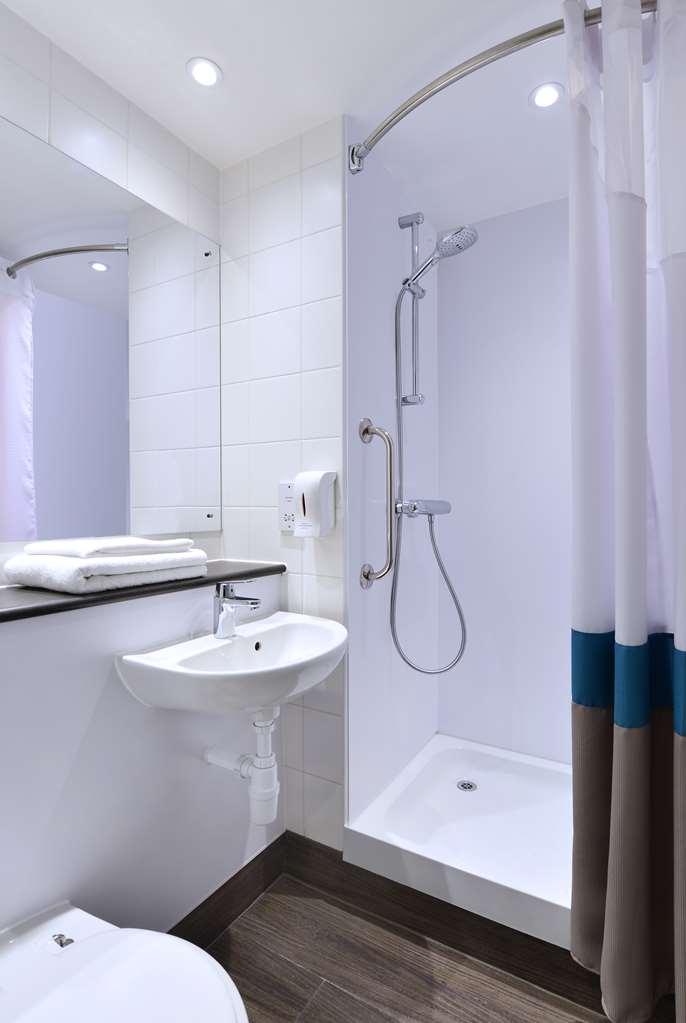 Travelodge London Euston Номер фото